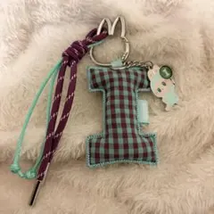 値下げ‼️POP MART PIN FOR LOVE ラブブ　イニシャルチャームI