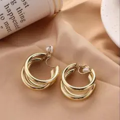 Item thumbnail for item f24bbc89-e006-42e4-b5b7-ff7d6c0c432c