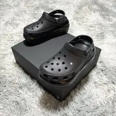 【未使用美品】crocs メガクラッシュ クロッグ 黒〈定価12,100円〉