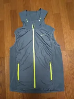 お値下げ・Nike フード付きベスト グレー ネオンイエロー