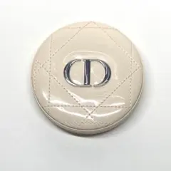 ディオールスキン フォーエヴァー クチュールルミナイザー　06コーラルグロウ