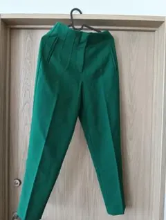 ZARA グリーン ハイウエスト テーパードパンツ