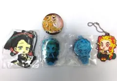 鬼滅の刃缶バッチ＆ キーホルダーセット