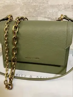 【美品】CHARLES&KEITH オリーブグリーン ショルダーバッグ