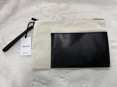 イヴサンローランノベルティポーチ アイボリー×ブラック