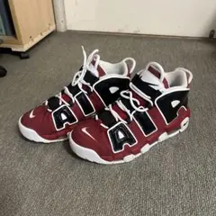 Nike エアモアアップテンポ赤黒