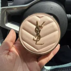 YSL クッションファンデーション ピンク