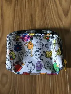 LeSportsac キャラクター柄ポーチ