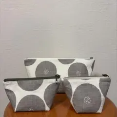 ハンドメイド　布製ポーチ3点セット
