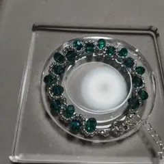 エメラルドグリーン ビーズ ブレスレット