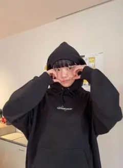 [新品・未使用] あいみょん あのね プルオーバーパーカー ブラック Mサイズ 商品詳細ページ | AIMYON OFFICIAL ONLINE STORE 'AIM STORE