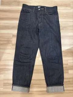 【美品/赤耳】ユニクロ セルビッジ デニムパンツ 濃紺 インディゴ 29インチのサムネイル