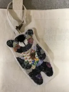 ダーニング刺繍　黒系熊　メガネ入れ　紐付