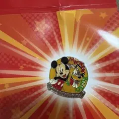 ミッキーマウスとプルート ピンバッジ