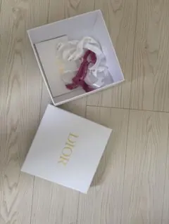Dior ギフトボックスとリボンセット