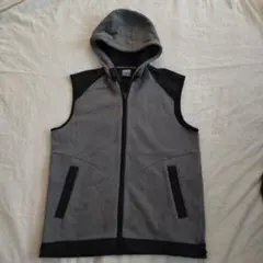 Nike フード付きグレー ベスト