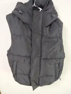 黒 ダウンベスト 取り外しフード付き ZARA