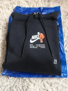 【今期モデル】Nike プルオーバー パーカー Lサイズ 新品未使用