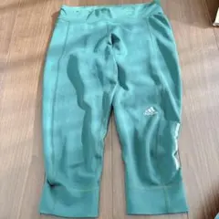 adidas 緑色ストレッチスポーツウェア【XS-S】相当 小さめ細身 キッズ