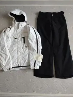 DESCENTE レディーススキーウェアジャケット&パンツ上下セット