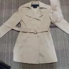 BCBGベージュ ダブルブレスト コート ファー付き