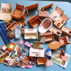 シルバニアファミリー　大量まとめ売りセット　家具　小物　食器　人形　机　冷蔵庫