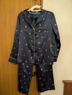 GU　苺柄　パジャマ　ルームウェア