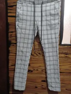 ホワイト系チェック スキニーパンツ