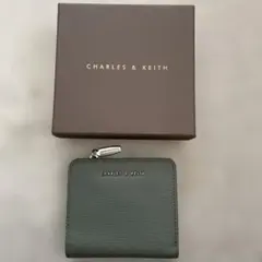 CHARLES&KEITH チャールズアンドキース 二つ折り財布 箱付き