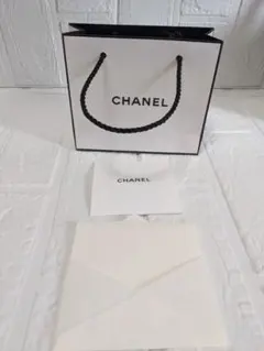 CHANELショップ紙袋メッセージカード付き
