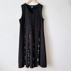 イズスカラー 花柄 黒 ロングワンピース ジャンパースカート ジャンスカのサムネイル
