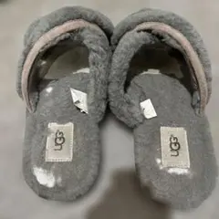 UGG サンダル