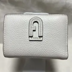 FURLA ホワイト 二つ折り財布