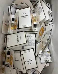 シャネル N°5 オードゥ パルファム 1.5ml ヴァポリザター　20個