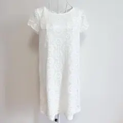 N. ホワイトの花柄レース　半袖ワンピース　M レディース　チュニック　裏地有り