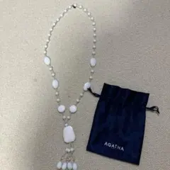 AGATHA ロングネックレス　ホワイト　美品