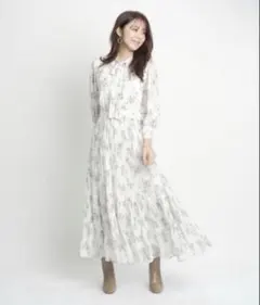 JUSGLITTY ジャスグリッティーボウタイシフォンプリーツワンピース