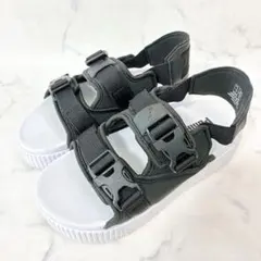 PUMAプーマ プラットフォームスライド 靴 サンダル 厚底 スポサン 22cmのサムネイル