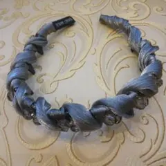 グレー ツイストデザイン ヘアバンド