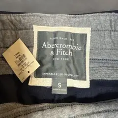 Abercrombie & Fitch ネイビーショートパンツ S