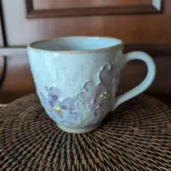 手描き花柄マグカップ