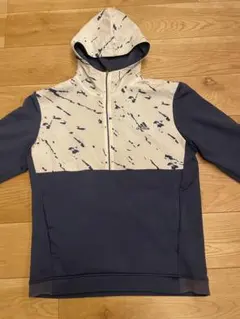 アディダスゴルフ　ハーフジップ　フード付