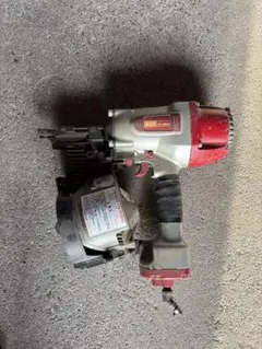 兼松　エアー釘打ち機　KDN-32L 兼松 エアー釘打ち機 KDN-32L - メルカリ