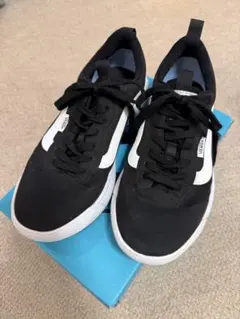 お値下げ！Vans 人気のUltraRangeブラック　スニーカー23cm
