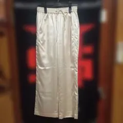 パンツ サテン