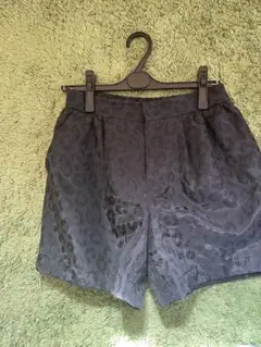 ヒョウ柄ショートパンツ ダークグレー