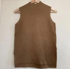UNIQLO ノースリーブニット Mサイズ ブラウン