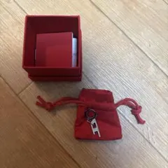 DIESEL箱付き片耳用ピアス