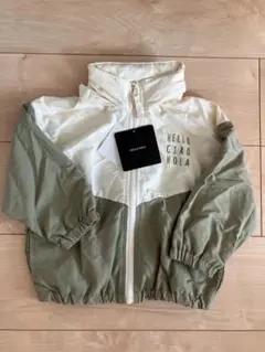 新品　タグ付き　薄手　アウター パーカー　撥水　フード付き　90cm