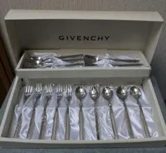 GIVENCHY カトラリーセット 15点のサムネイル